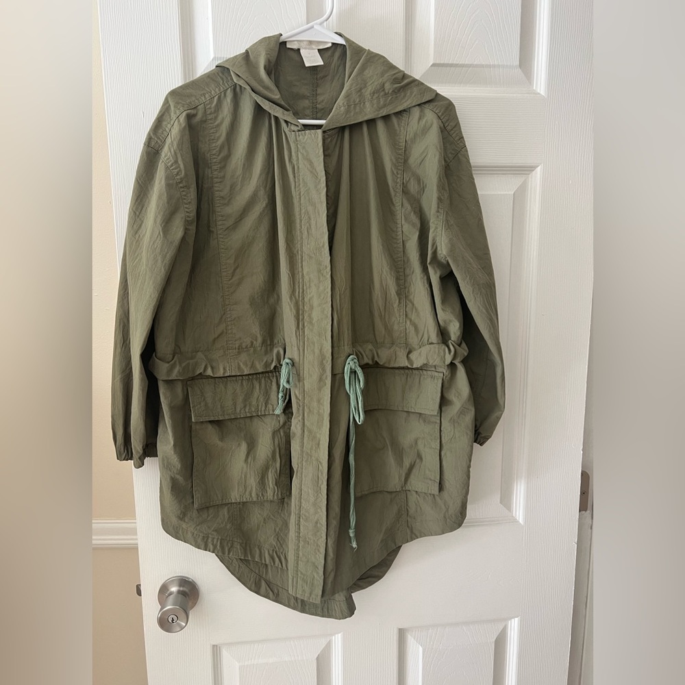 BETTER BE HOODED LIGHT WEIGHT JACKET